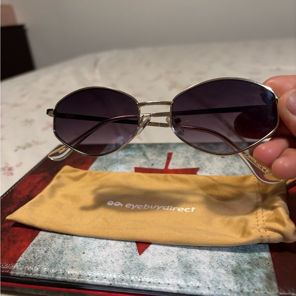 Chic Gold and Black Women's Sunglasses